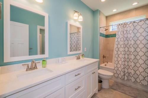Paradise Pointe by Oak Island Accommodations - photo 38