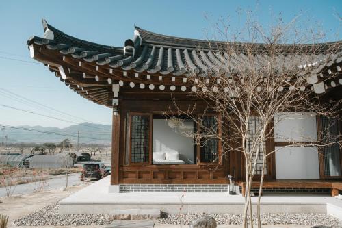Hanok Stay SungHyeDang in Gyeongju, South Korea