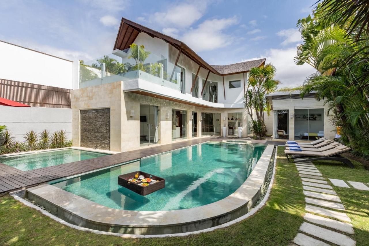 Spacious 4BR Villa with Pool in Central Seminyak — 4-Star Luxury Hotel in Seminyak, Indonesia