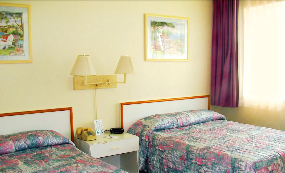 Silver Sands Beach Resort - photo 5