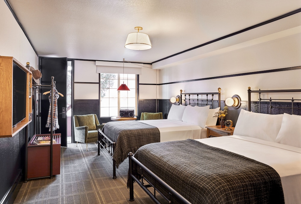 High Country Motor Lodge Near NAU Downtown - photo 9