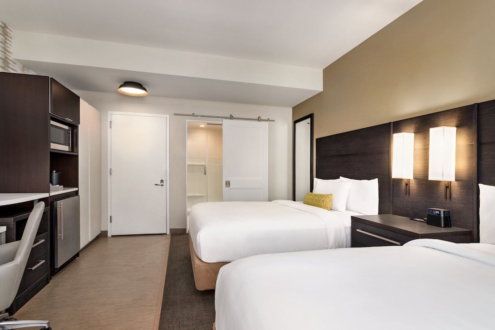 Residence Inn by Marriott New York JFK Airport - photo 7