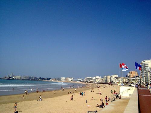 Maison Les Sables d'Olonne 4 pièces 6 personnes FR 1 92 695 — 4-Star Luxury Hotel in Les Sables-D'olonne, France