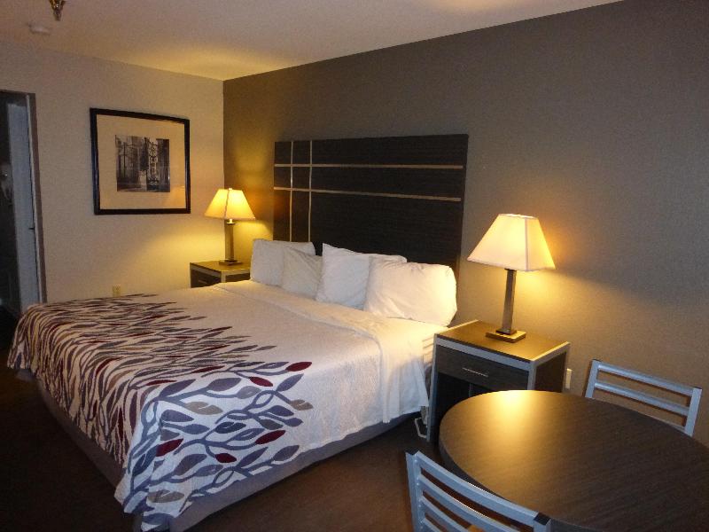 Red Roof Inn Columbia TN - photo 30