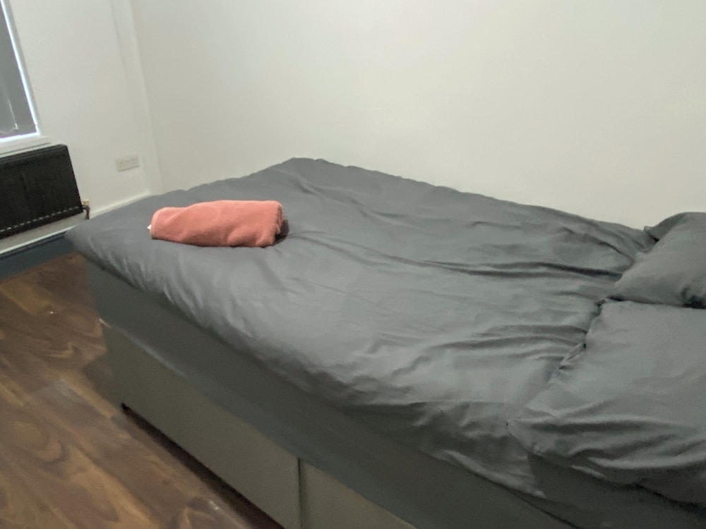 Room in Guest Room Nice big Room in Coventry in Coventry, United Kingdom