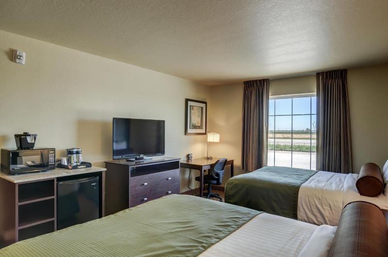 Cobblestone Inn & Suites Eaton - photo 28