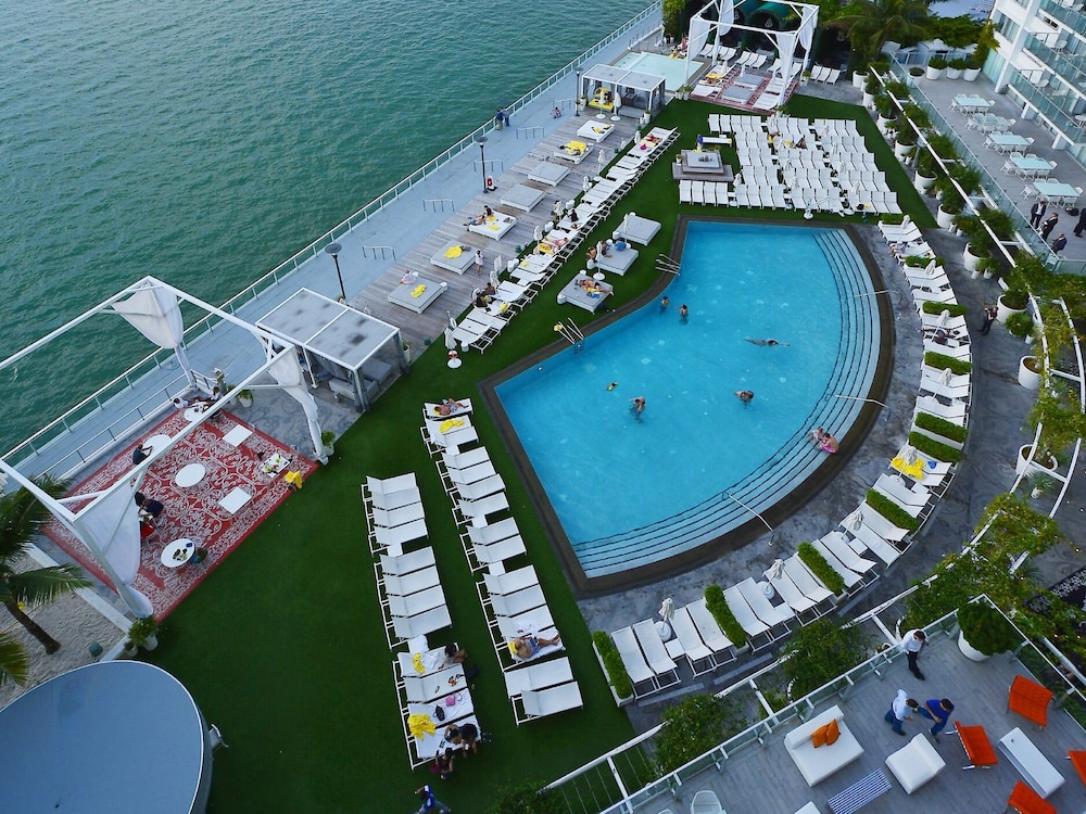 5 Condo Hotel South Beach 2 Queen and 1 King 821 — hotel in Miami Beach