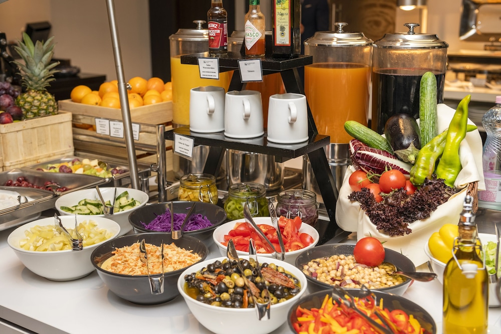 מזון ומשקאות