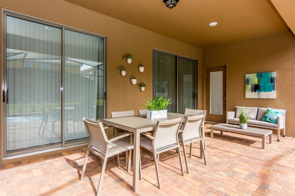 Fabulous Single Home w Pool at Solterra Resort - photo 28
