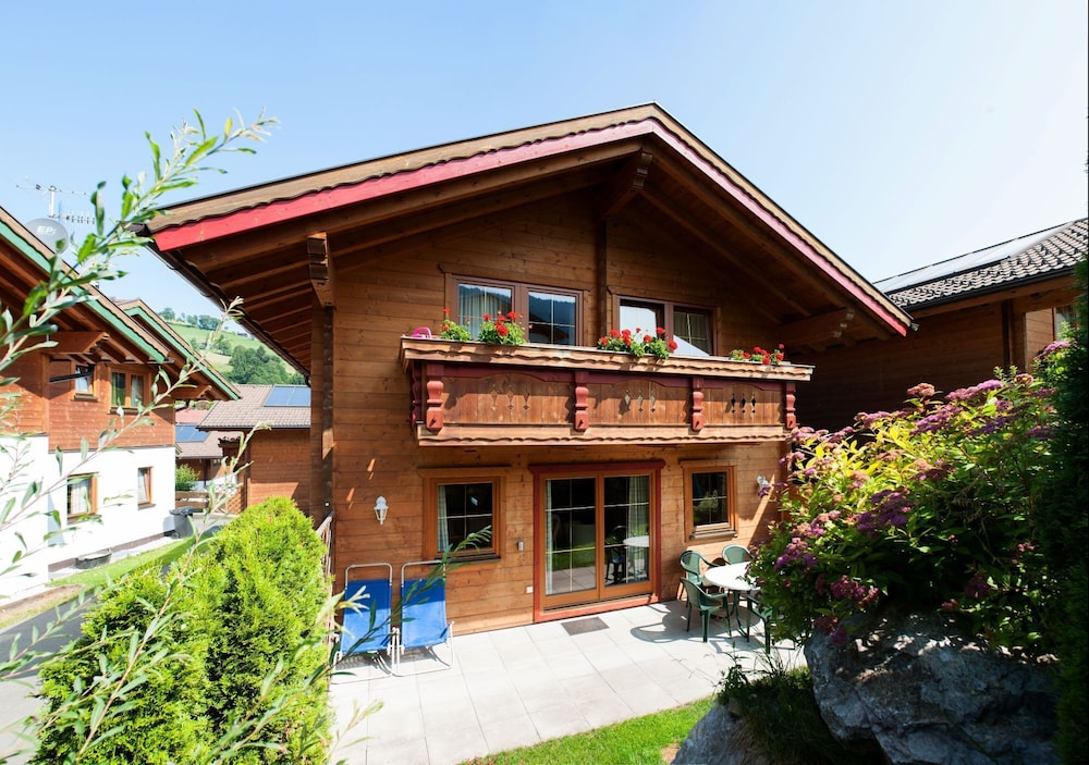 Feriendorf Wildschönau — 4-Star Luxury Hotel in Niederau, Austria