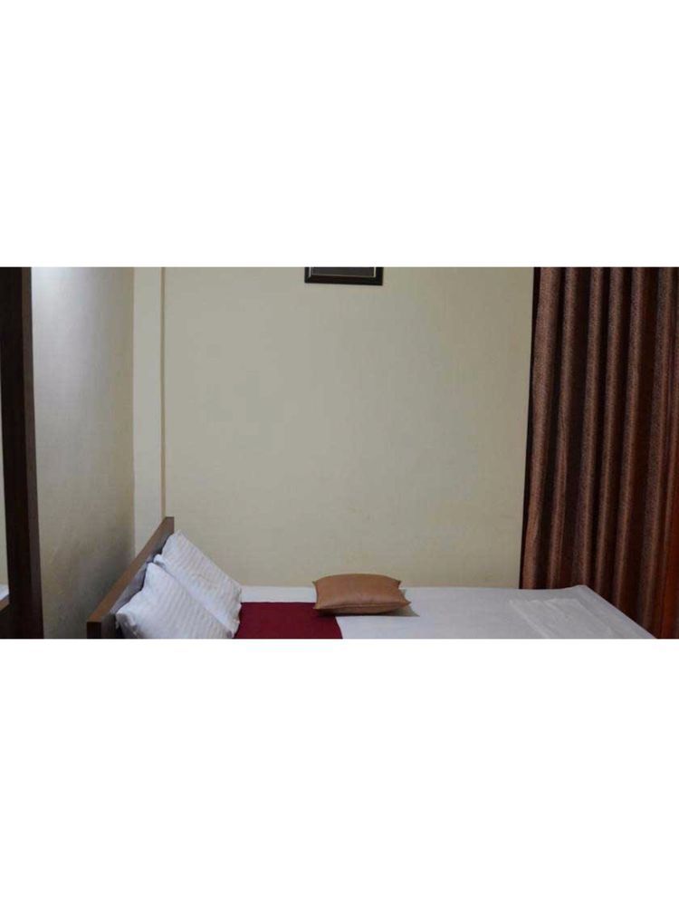 Vista Nivahana Holiday - carbon neutral hotel in Anuradhapura