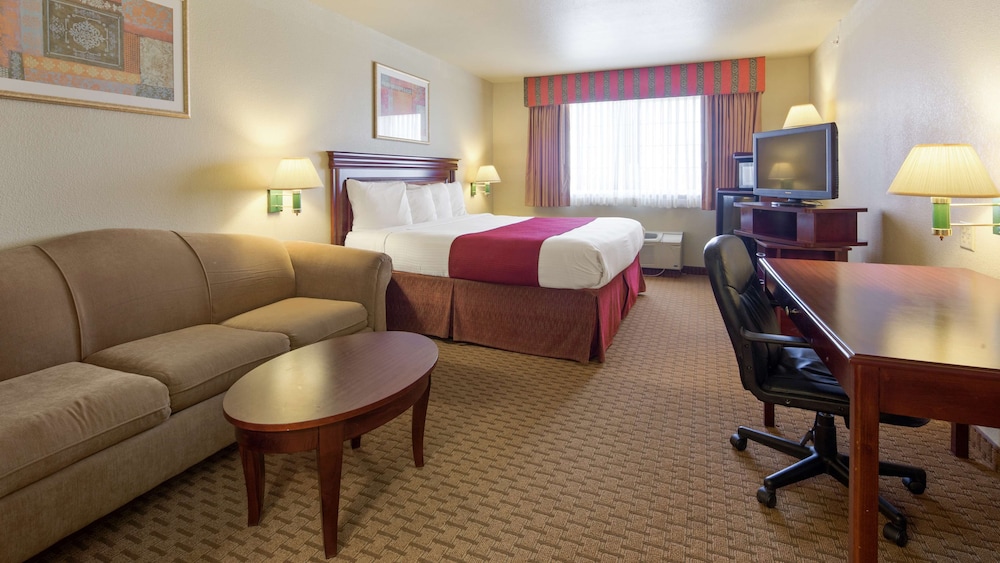 SureStay Plus Hotel by Best Western Quanah - photo 8
