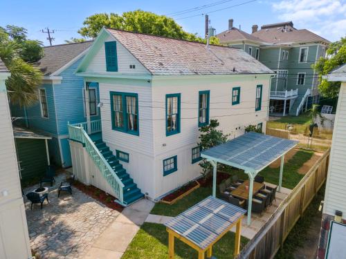The Pelicans Victorian Retreat in Galveston, United States