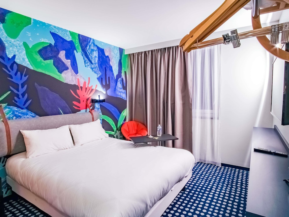 ibis Styles Albertville in Albertville, France