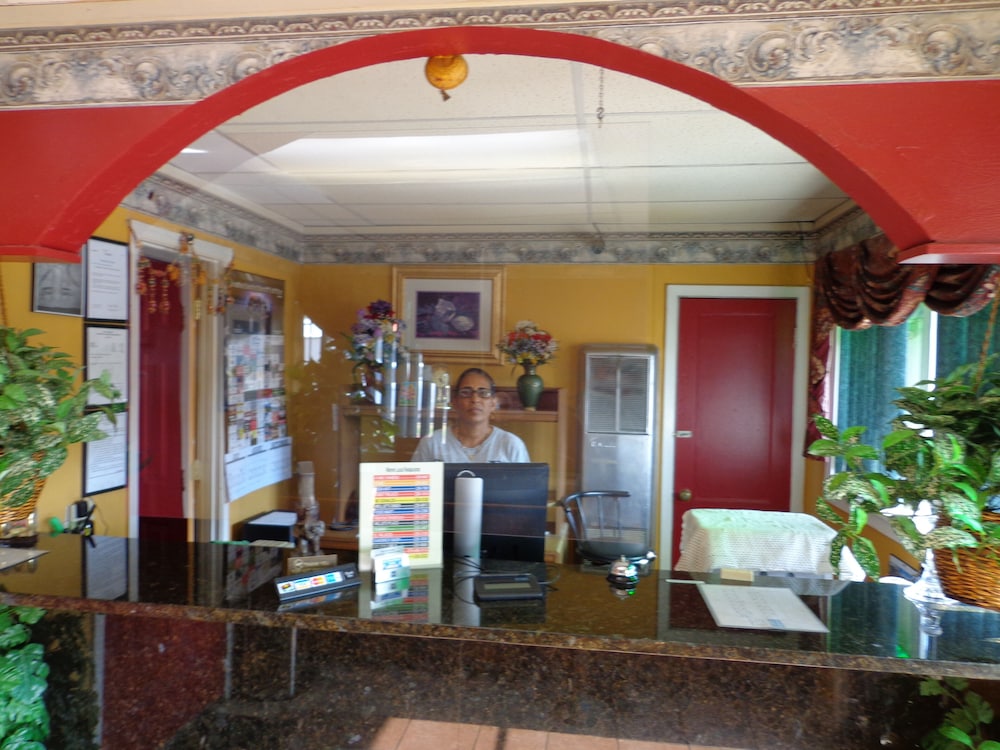 Economy Inn Express Warren - photo 2