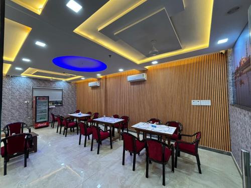 Hotel Ganga Palace Agra Dasaprakash Restuarant — Agra — photo 3