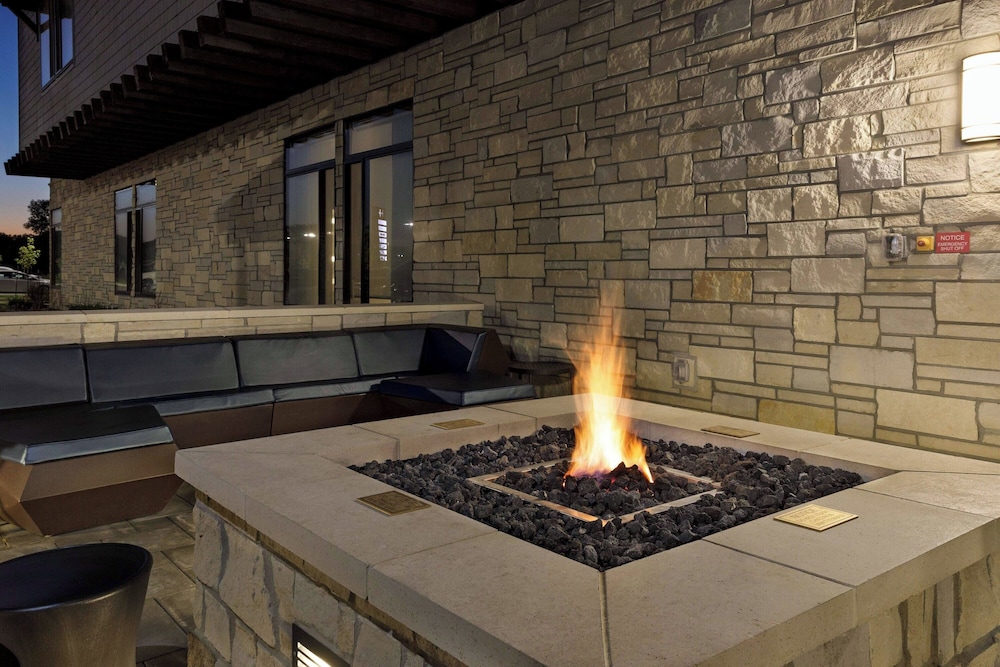 SpringHill Suites by Marriott Topeka Southwest - photo 21