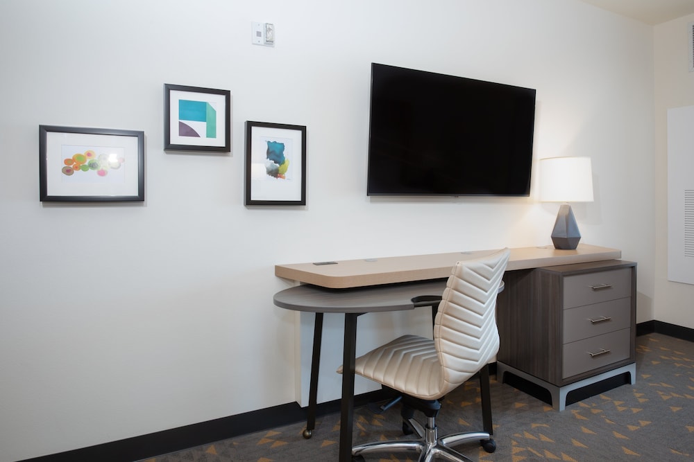 Holiday Inn Glendale Stadium & Ent Dist by IHG - photo 8