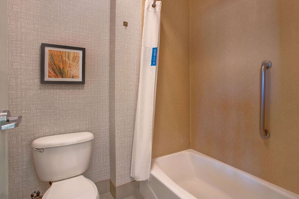 Hampton Inn & Suites Borger - photo 22