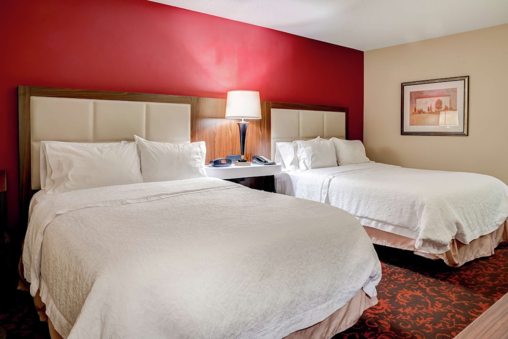 Hampton Inn St. Joseph - photo 12