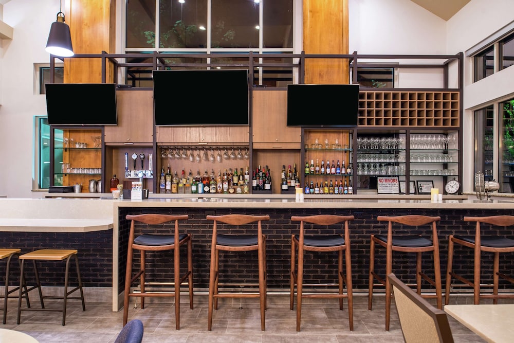 Hilton Garden Inn Bend - photo 78