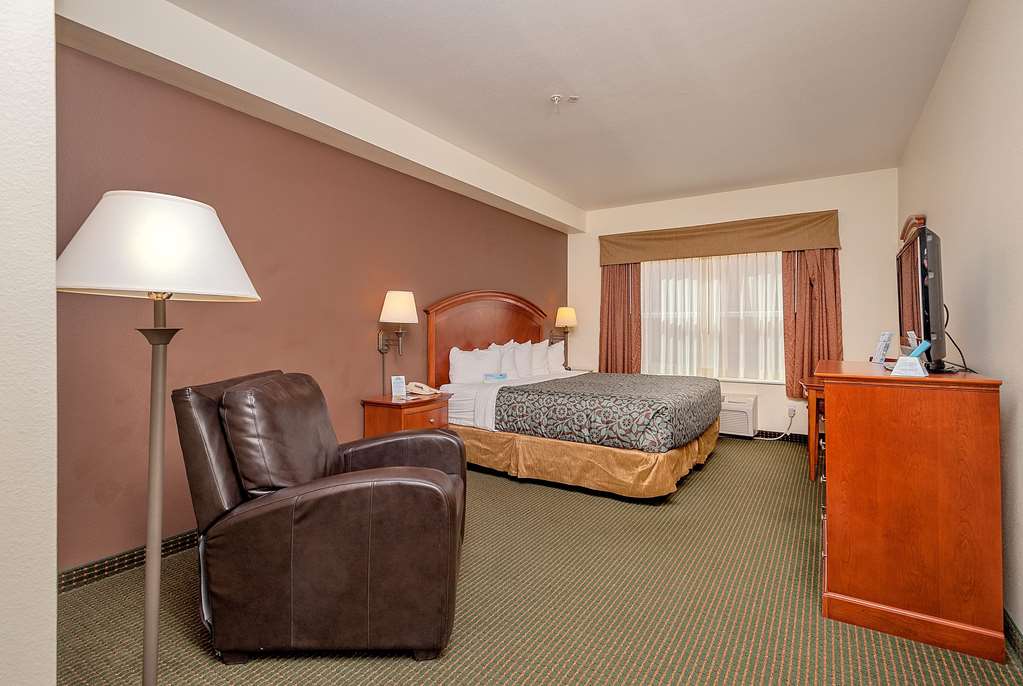 Days Inn by Wyndham Manitou Springs - photo 16