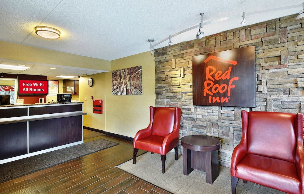 Red Roof Inn Louisville Fair and Expo - photo 2