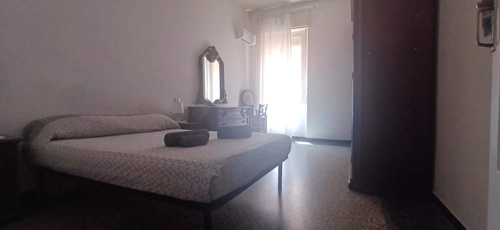 Super Central Rooms - carbon neutral hotel in Cagliari