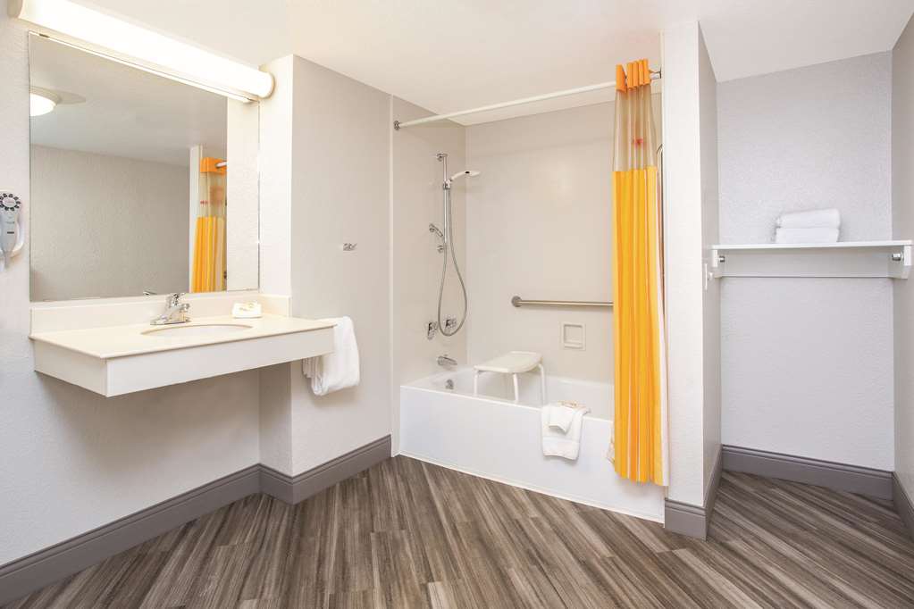 La Quinta Inn by Wyndham Denver Westminster - photo 27