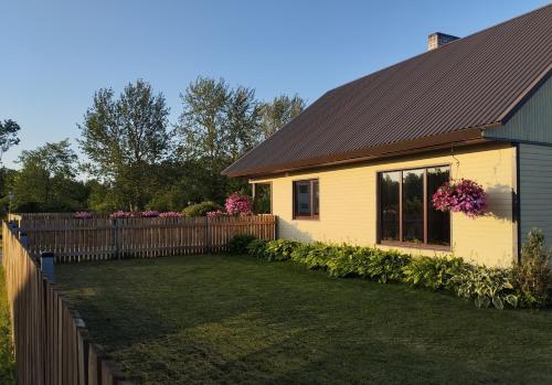 Loo puhkemaja Saaremaal - last minute hotel in Unknown City