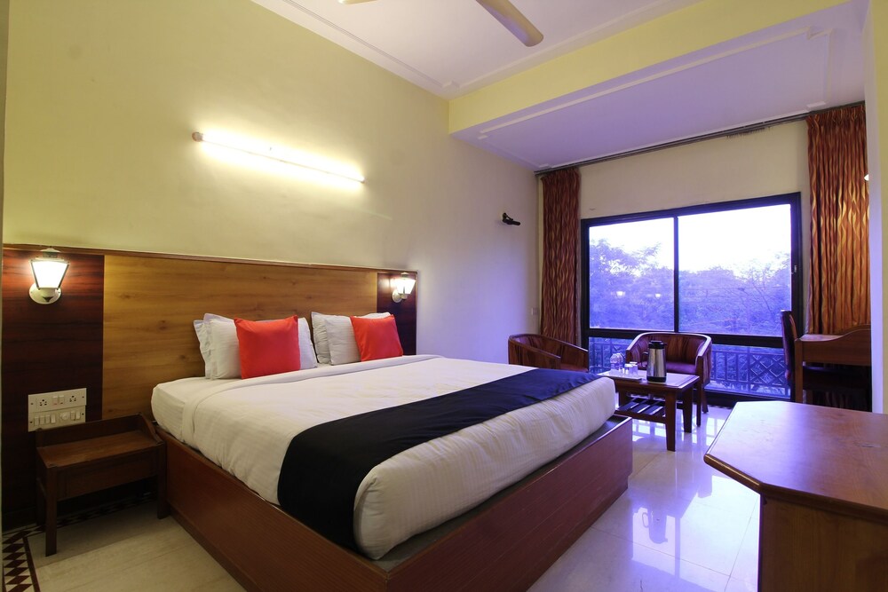 Townhouse OAK Hotel Belsons Taj Mahal — 4-Star Luxury Hotel in Hyderabad, India