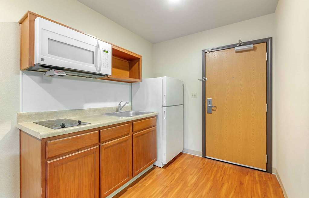 Extended Stay America Select Suites Fort Lauderdale Airport West - photo 21