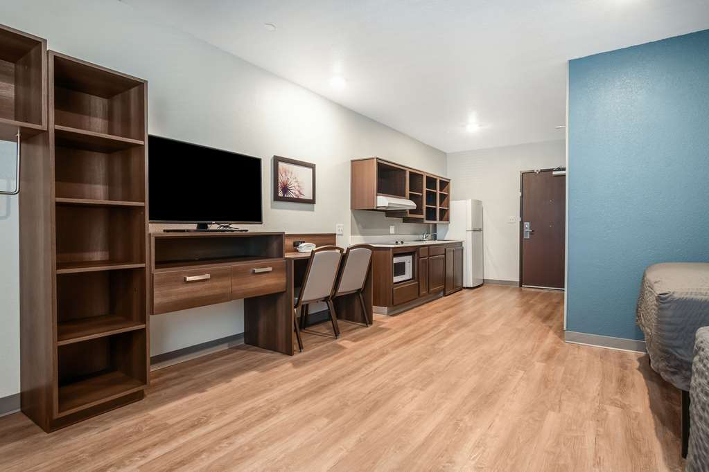 WoodSpring Suites Naples West - photo 24