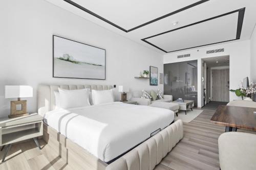 ALiving Luxury Studio I Nicholas Residence JVC — 4-Star Luxury Hotel in Dubai, United Arab Emirates