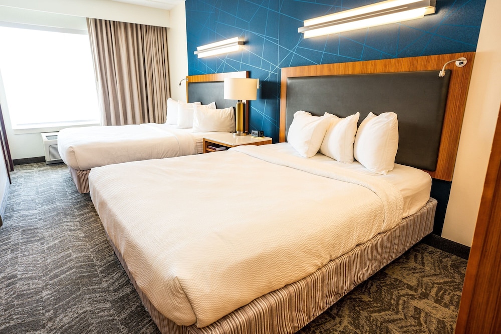 SpringHill Suites by Marriott San Antonio Alamo Plaza Convention Center - photo 7