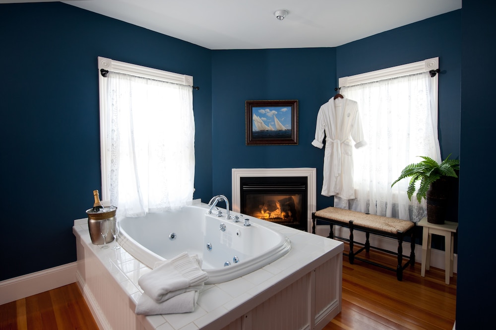 York Harbor Inn - photo 33