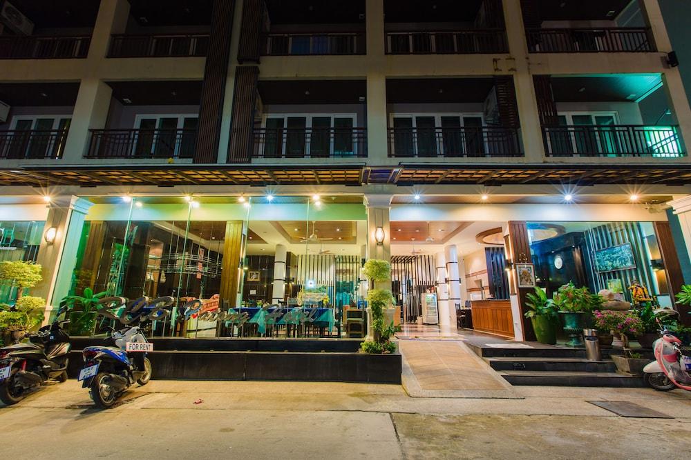 Azure Bangla Phuket - last minute hotel in Phuket