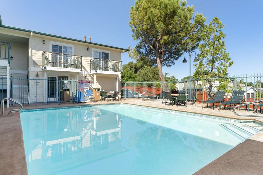 Best Western Cedar Inn & Suites — hotel in Angels Camp