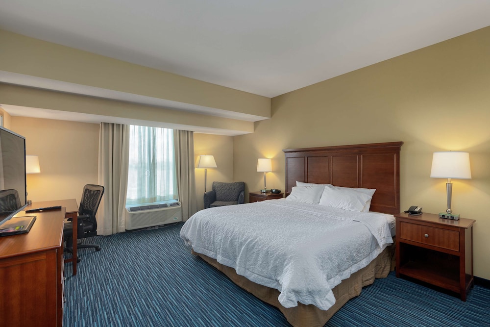 Hampton Inn & Suites Downtown Owensboro Waterfront - photo 15