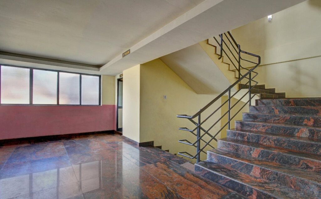 Oyo 23534 Shambhavi Hotels — Udupi