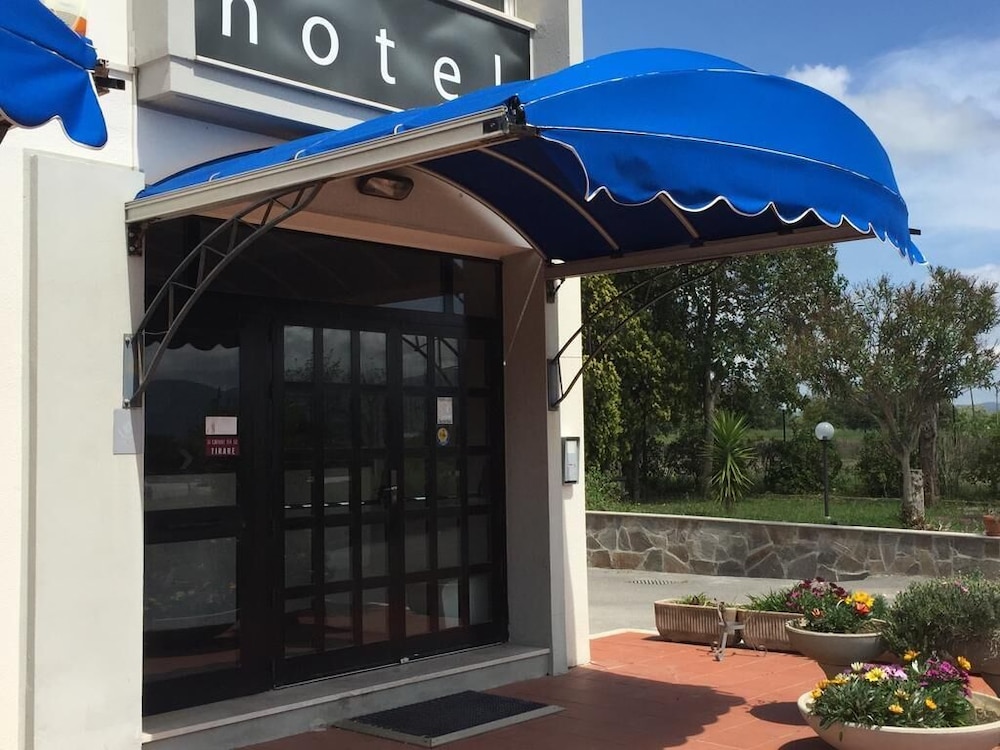 Hotel Letizia — hotel in Follonica