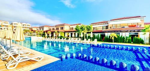 Lovely 1BD Apartment in a Luxury Resort in Sozopol by Flat Mаnаger in Sozopol, Bulgaria