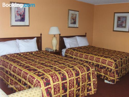 Parkway Inn - carbon neutral hotel in Springfield