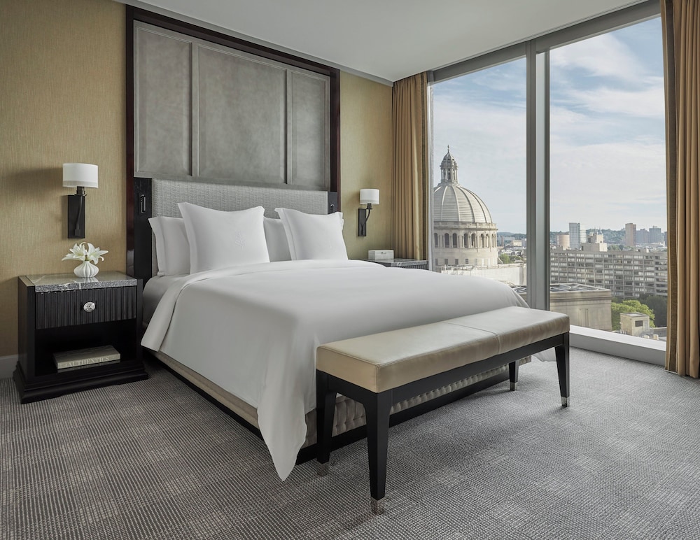 Four Seasons Hotel One Dalton Street Boston - photo 15