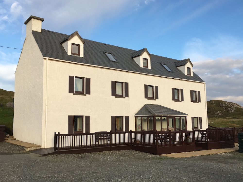 Ceol na Mara Guest House — 4-Star Luxury Hotel in Tarbert, United Kingdom