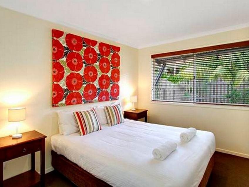 Beach House at Tallows — 4-Star Luxury Hotel in Suffolk Park, Australia