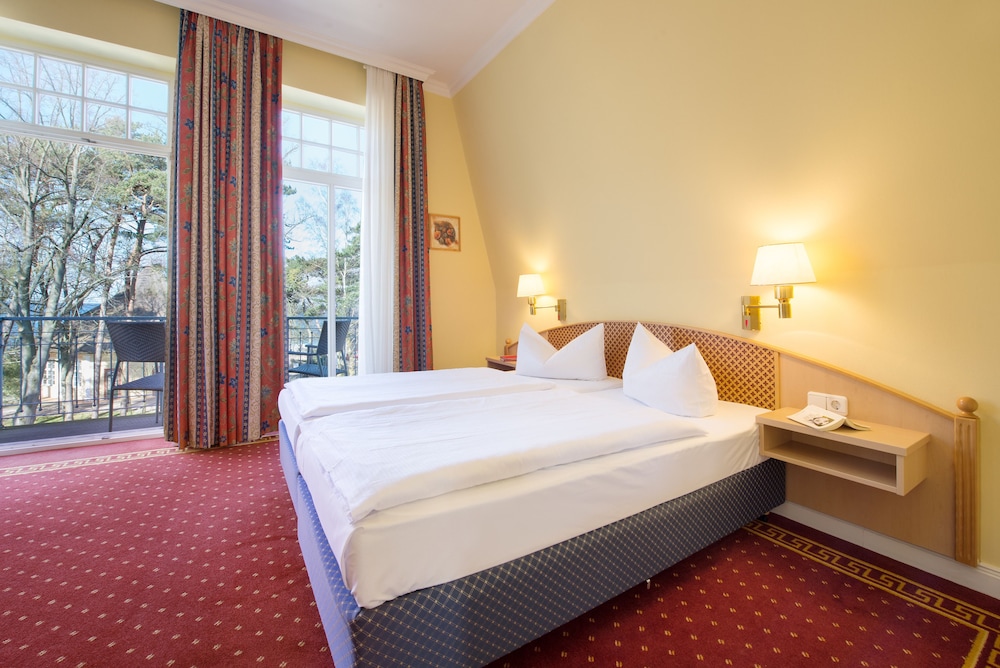 Aparthotel Villa am Konzertgarten in Ostseebad Kuehlungsborn, Germany