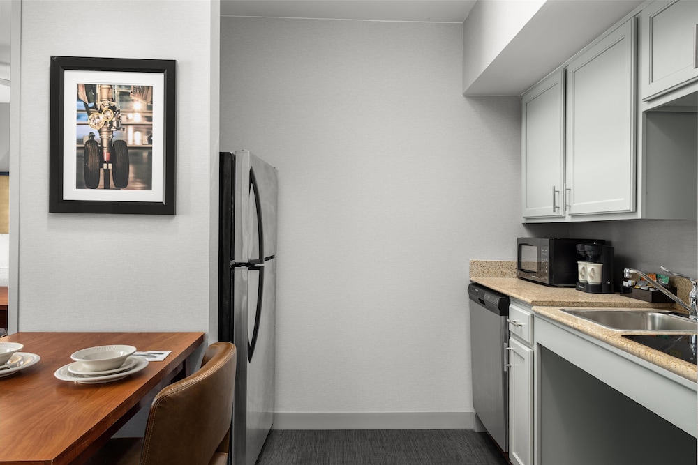 Homewood Suites by Hilton Dulles North Loudoun - photo 16