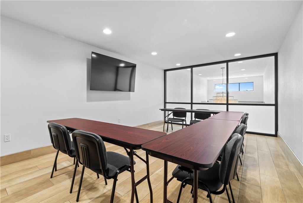 La Quinta Inn & Suites by Wyndham Santa Cruz - photo 43