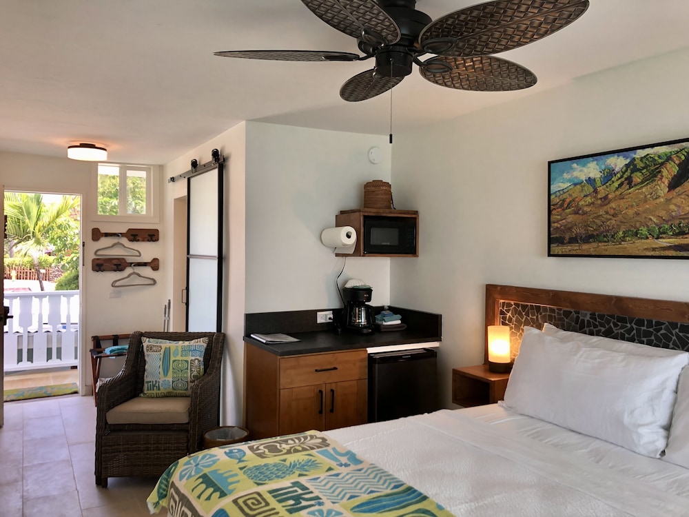 Kona Tiki Hotel - photo 23